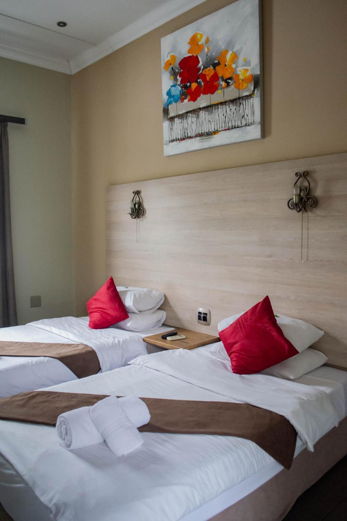 Minen Hotel ซูเมบ ภายนอก รูปภาพ