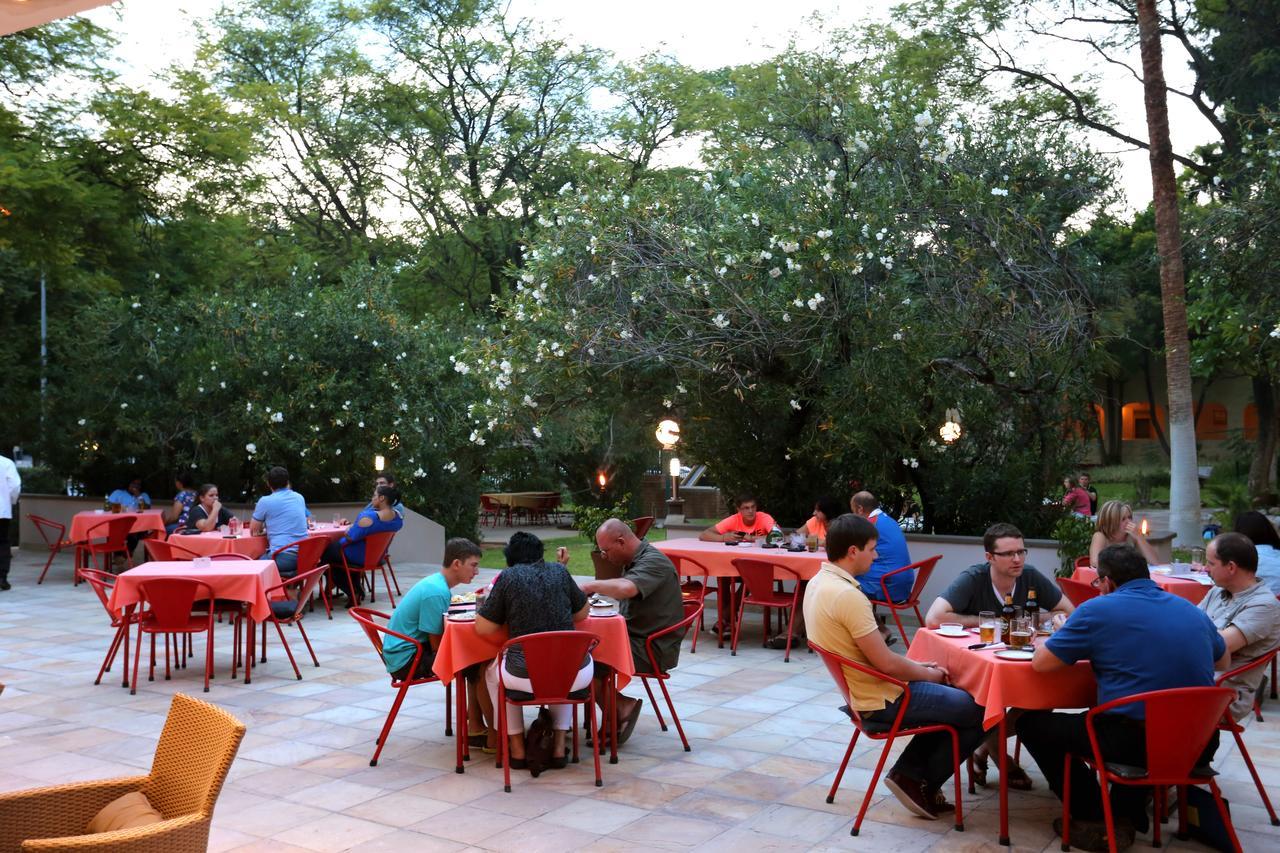 Minen Hotel ซูเมบ ภายนอก รูปภาพ