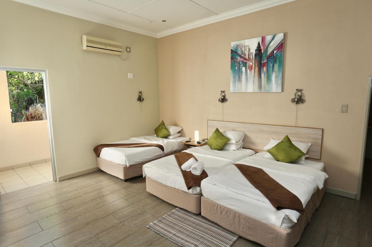 Minen Hotel ซูเมบ ภายนอก รูปภาพ