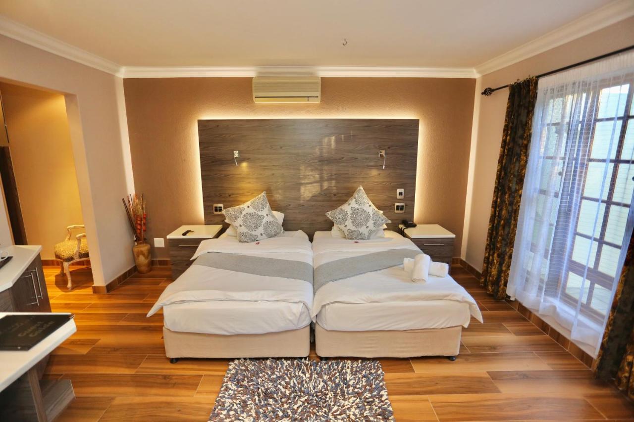 Minen Hotel ซูเมบ ภายนอก รูปภาพ